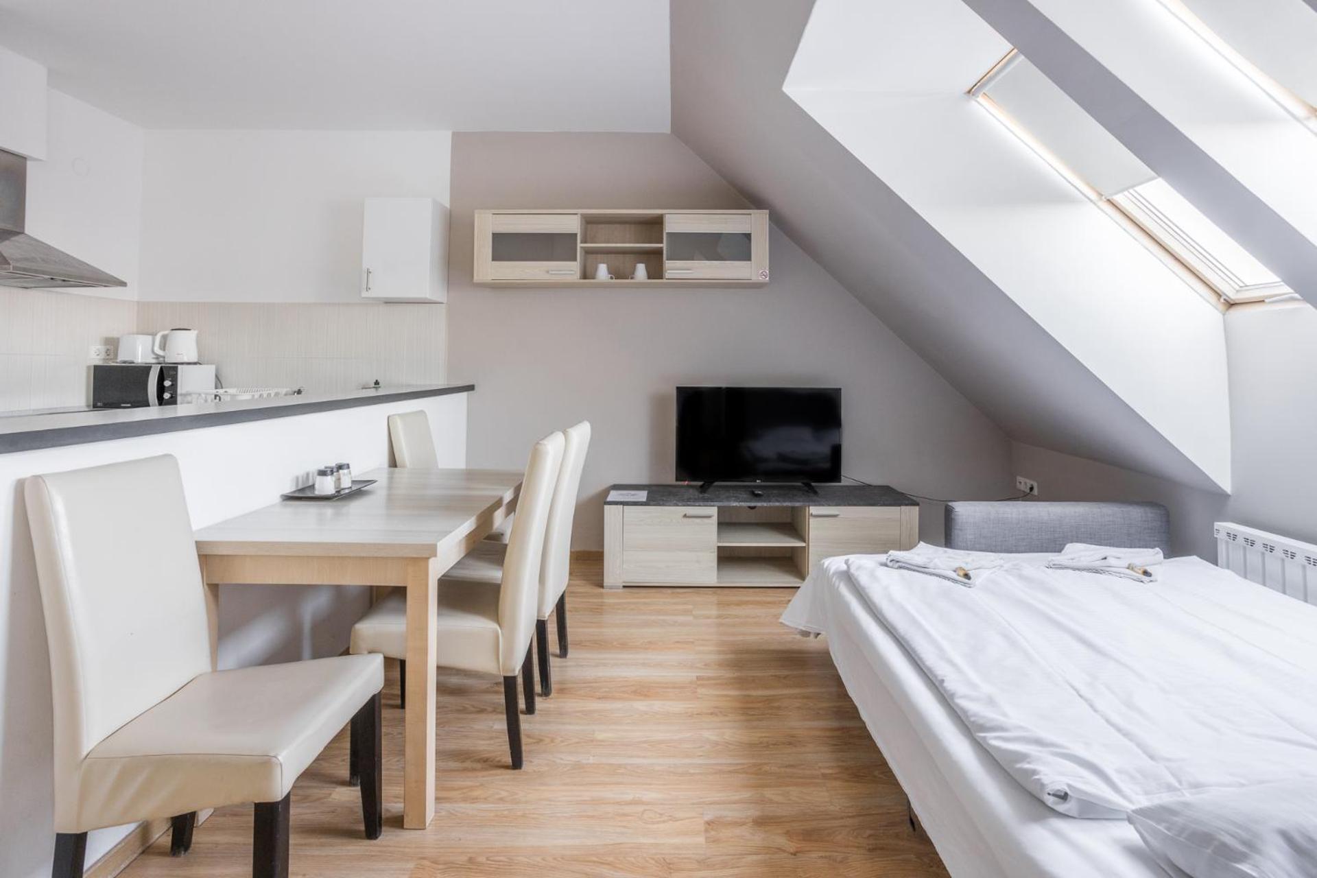 Aparthotel Corvin Plaza & Budapest